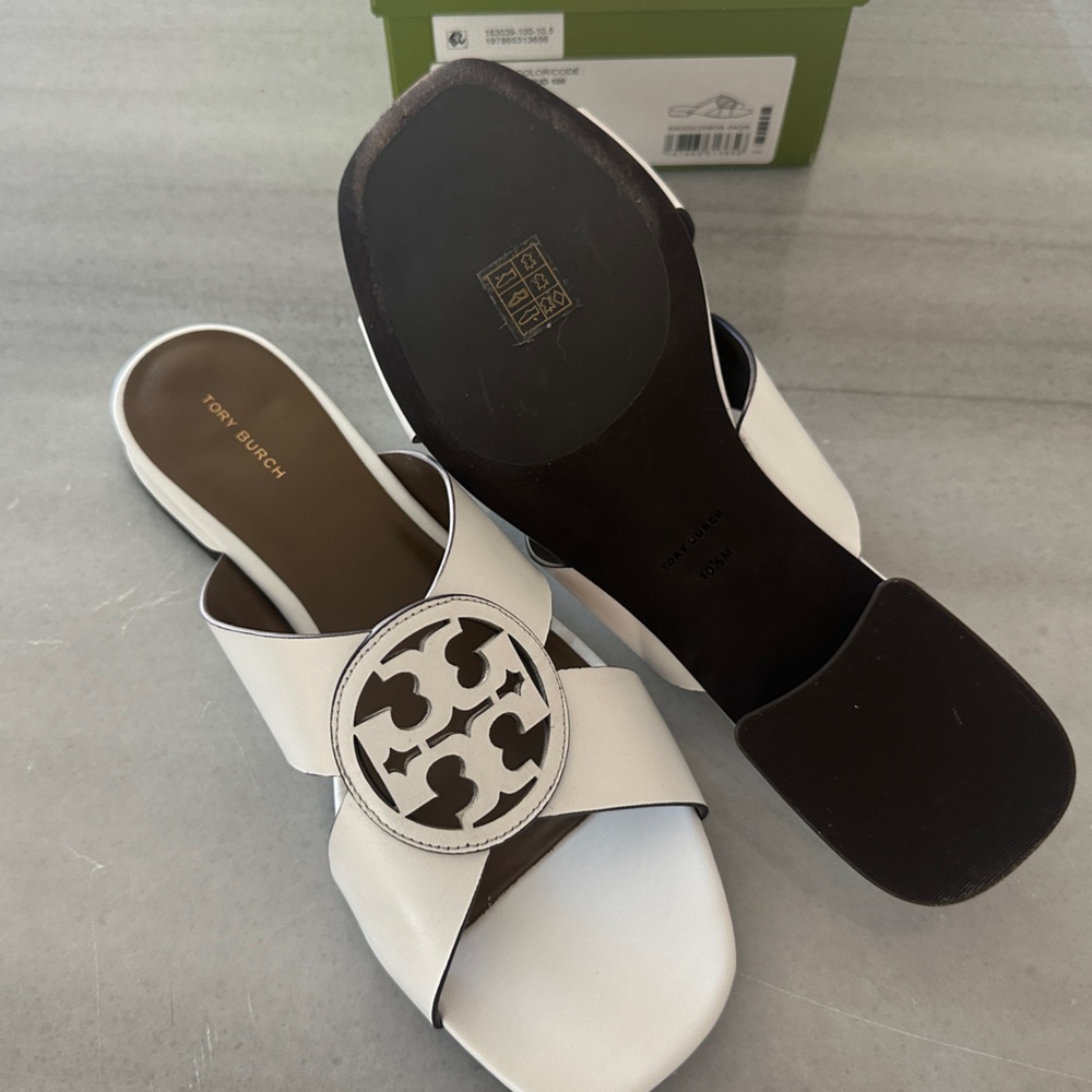 Tory Burch Miller Criss Cross - Picture 4 of 4